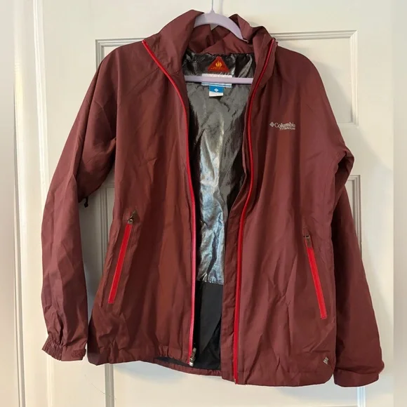 Columbia Women’s Maroon Rain Jacket - Picture 2 of 6